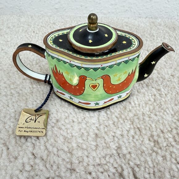 Trade Plus Aid Charlotte di Vita Love Birds II Miniature Enamel Teapot Maddicot - Picture 3 of 9